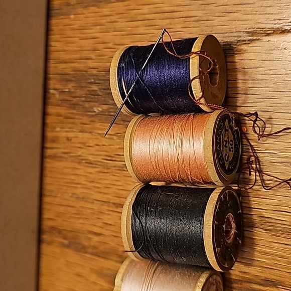 Vintage Sewing Thread - Picture 8 of 8